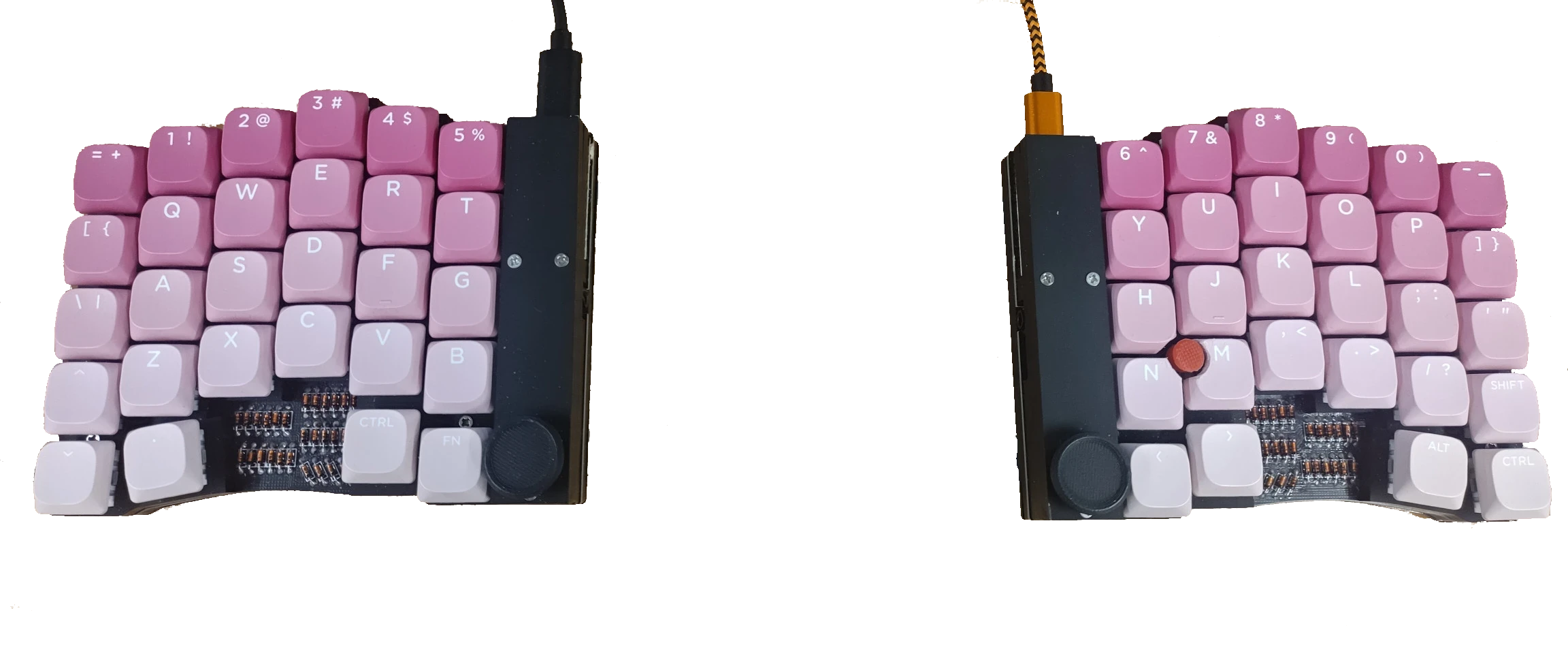 image of my do52pro with my keycaps