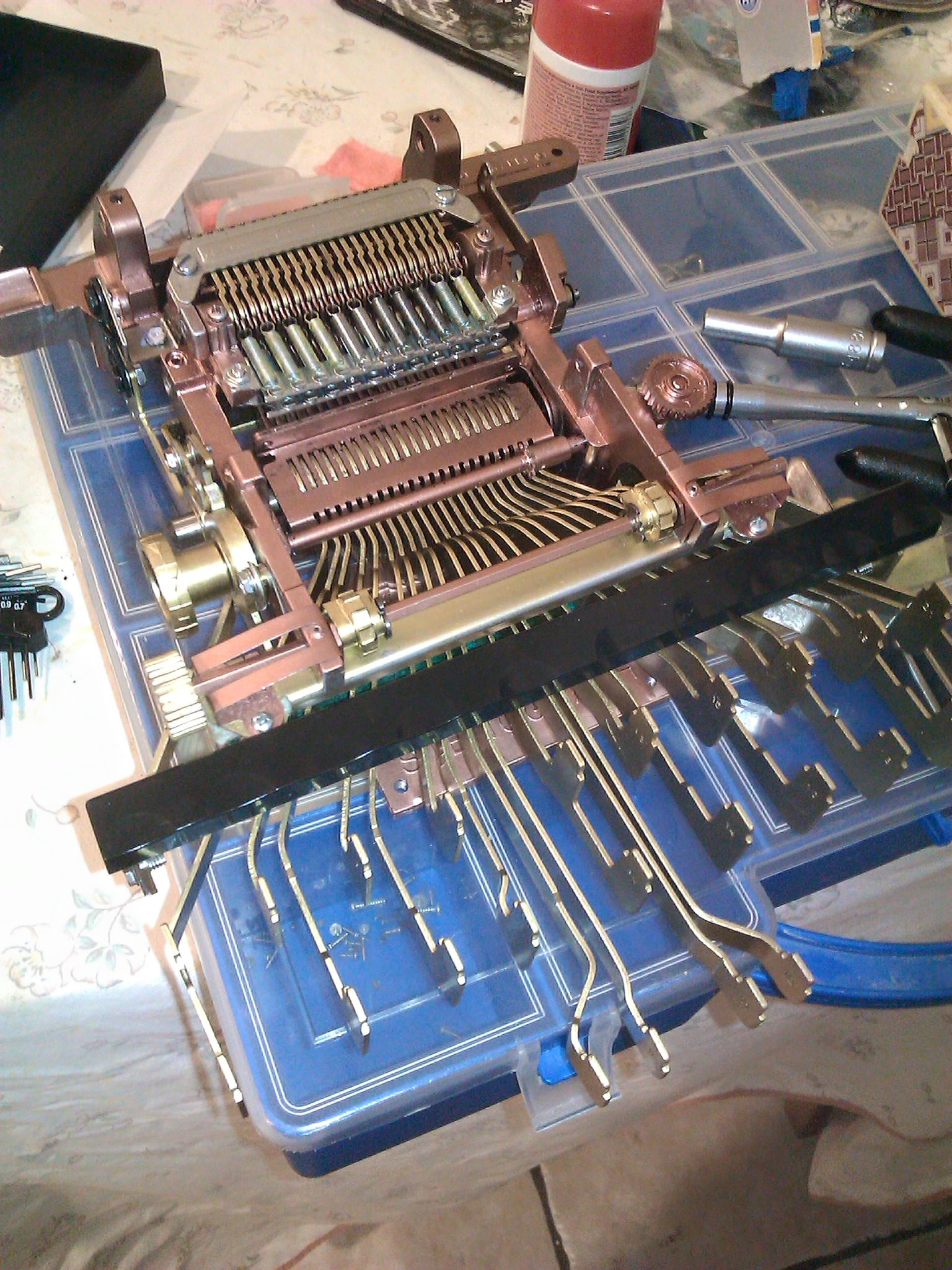 Steampunk stenotype metal arms